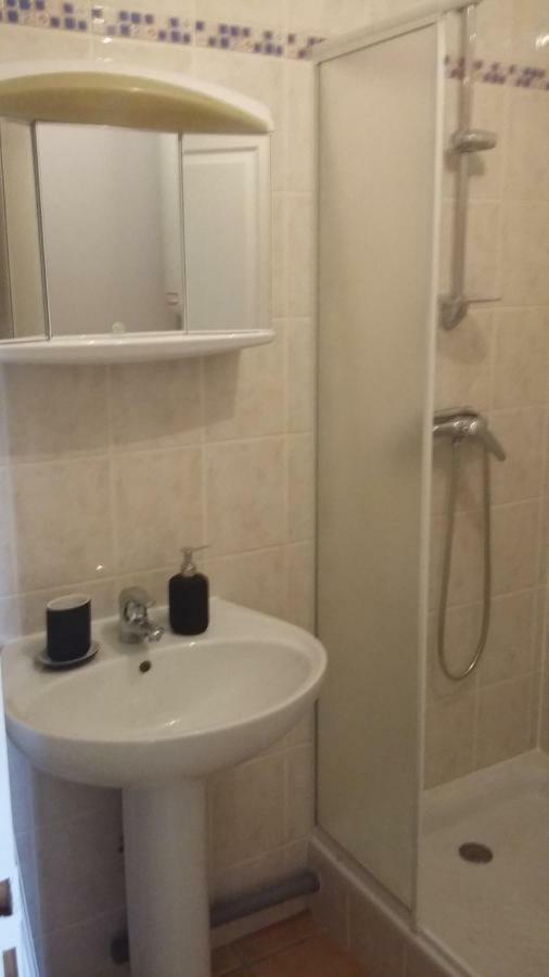 Appartement Dans Propriete Calme En Pleine Nature 챠보니어스레벵즈 외부 사진