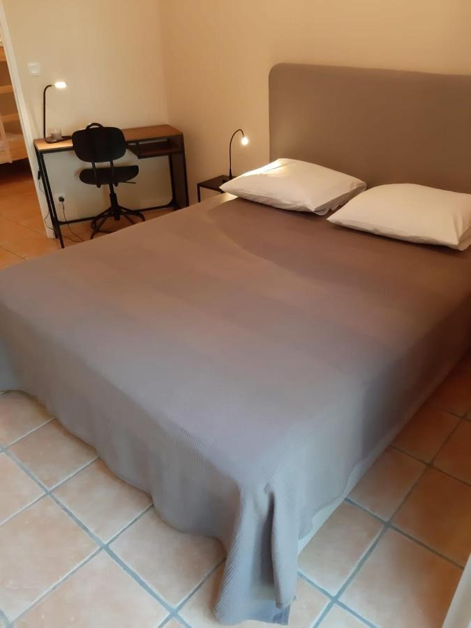 Appartement Dans Propriete Calme En Pleine Nature 챠보니어스레벵즈 외부 사진